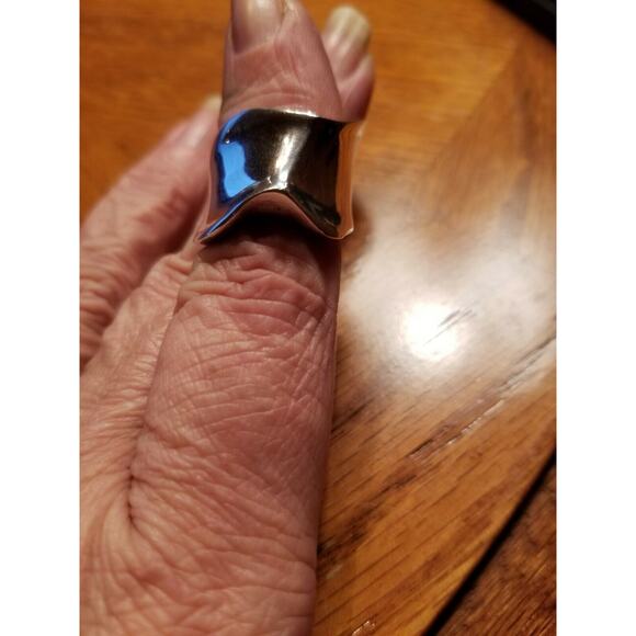 Wave sterling silver ring size 7.5 J100324 - Picture 2 of 4